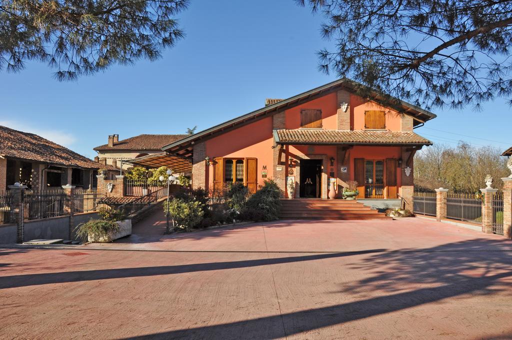 Villa Agriturismo Corte Montini Santa Giuletta Exterior foto