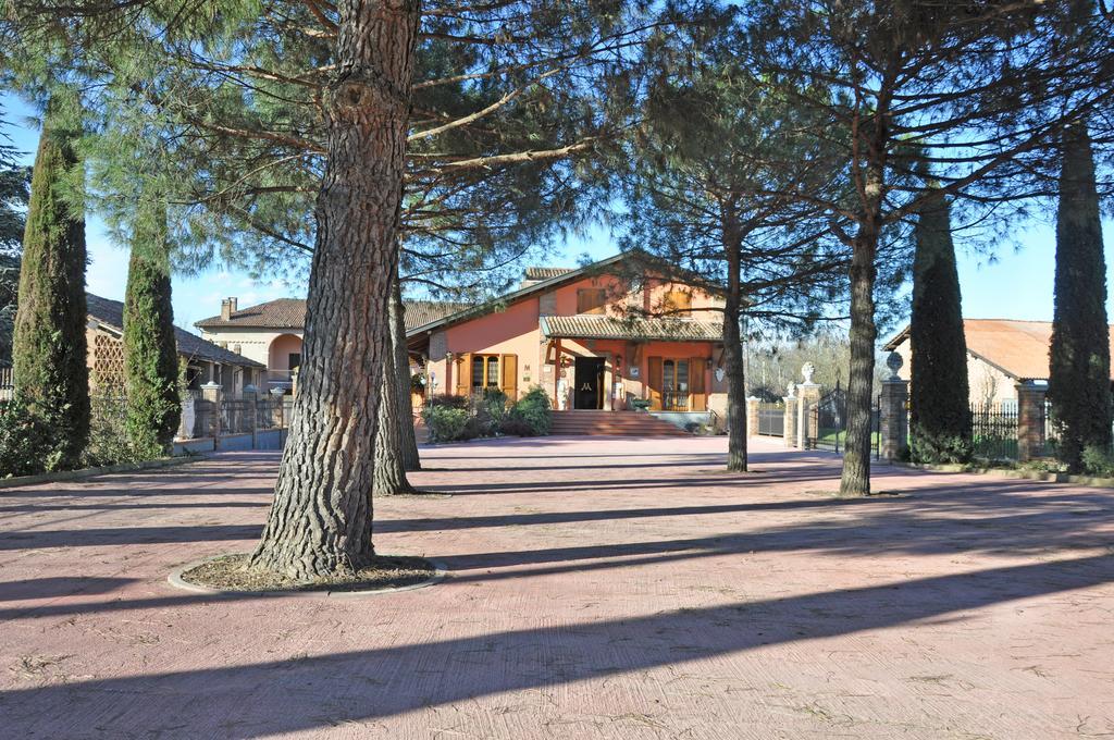 Villa Agriturismo Corte Montini Santa Giuletta Exterior foto
