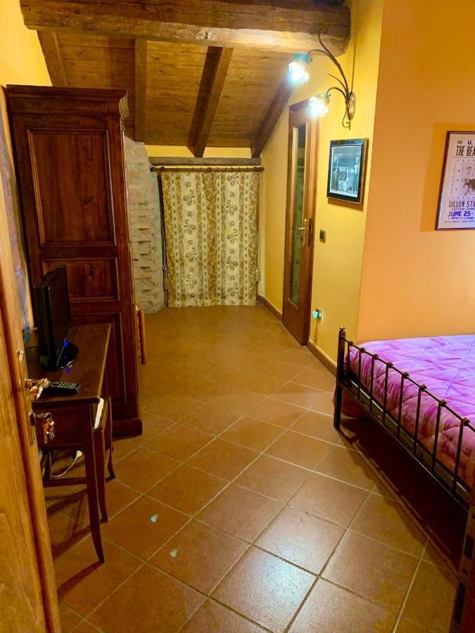 Villa Agriturismo Corte Montini Santa Giuletta Exterior foto