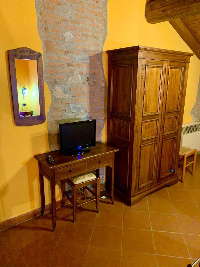 Villa Agriturismo Corte Montini Santa Giuletta Exterior foto